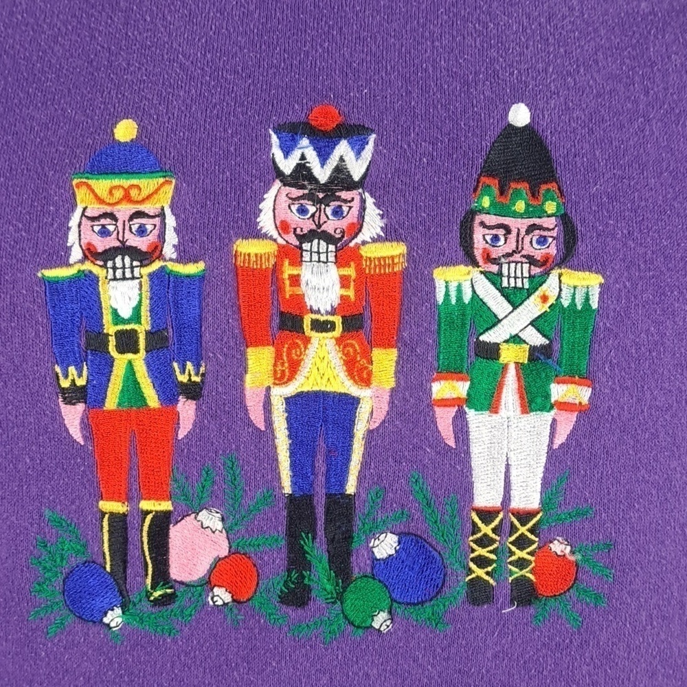 Vintage 90s embroidered Christmas nutcrackers purple LG pullover sweatshirt - Picture 3 of 4